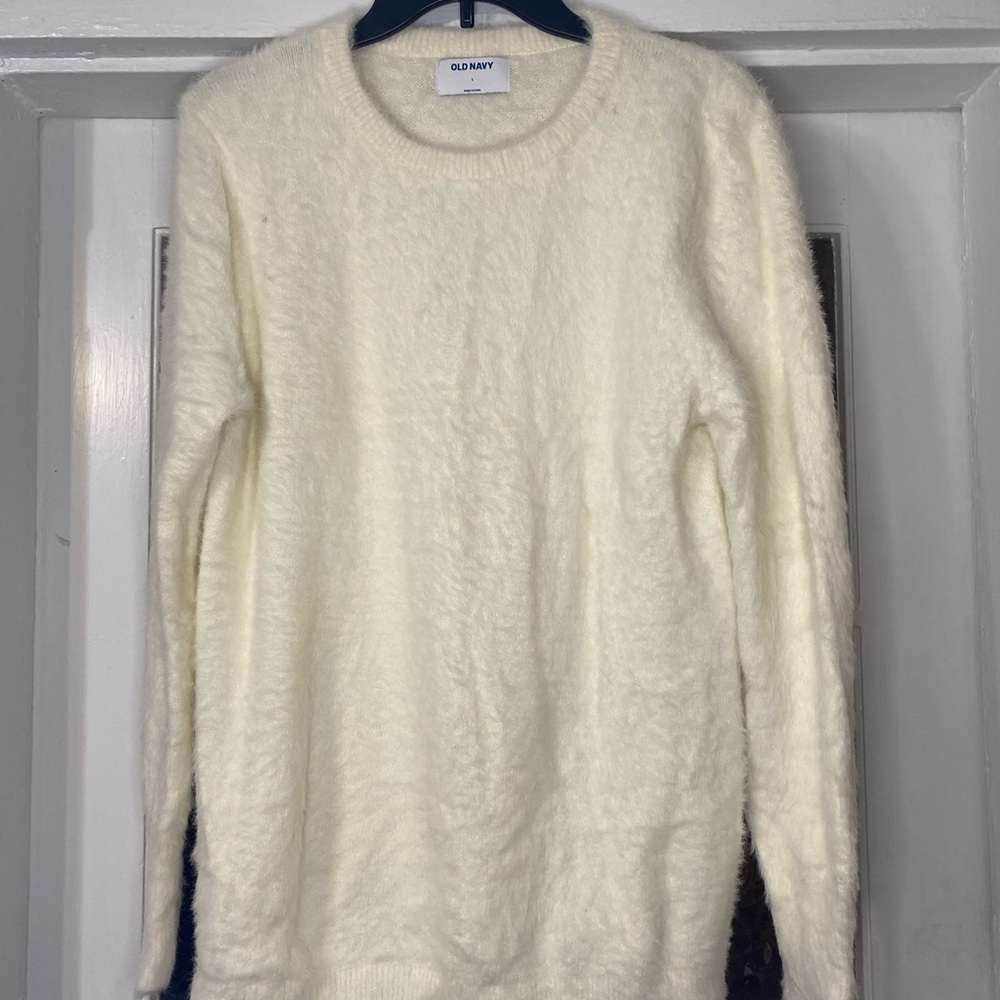 Size large old navy sweater, white/off white, it’s so comfy!